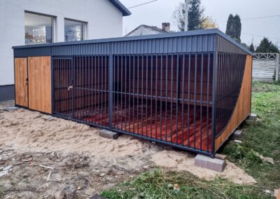 Kojec dla psa ze schowkiem - 6x3m 2