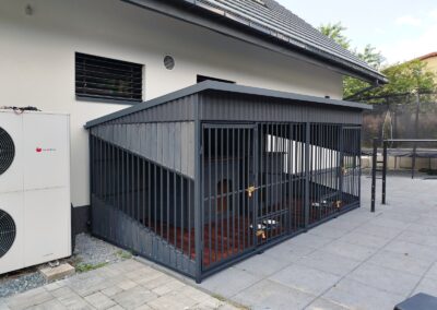 Kojec dla dwóch psów 4x2m 1 Inver