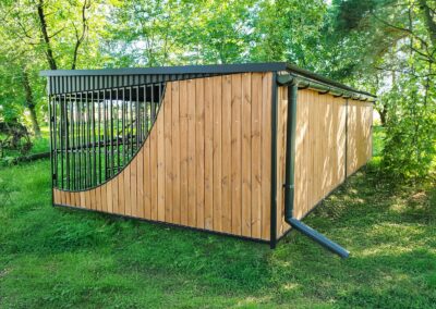 Kojec dla psów 6x3m z ścianą działową i kolorze TEAK 2