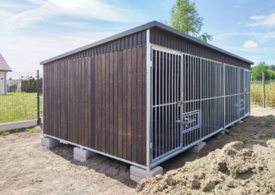 Ocynkowany kojec dla psów o wymiarach 6x3m