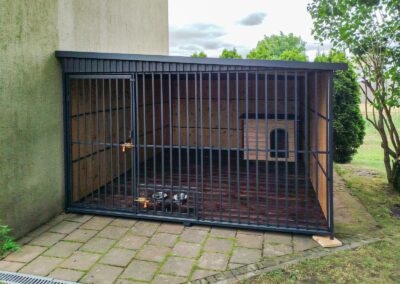 Kojec dla psa 3x4m w naturalnym kolorze drewna 2